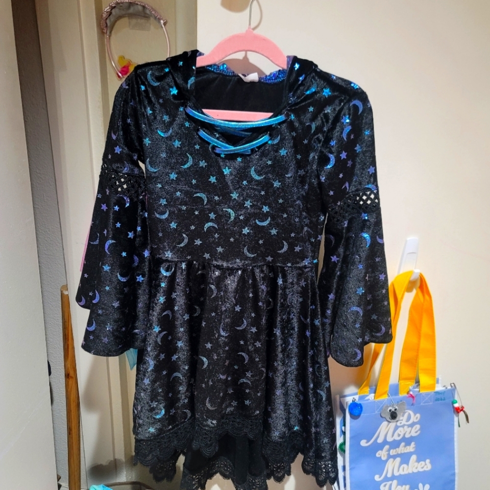 Spirit Halloween Kids Coven Witch Costume Size Small